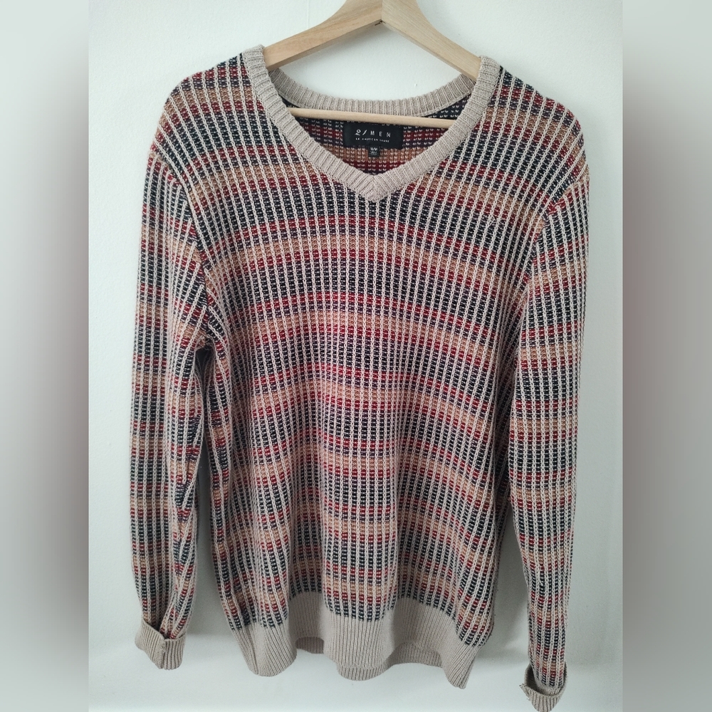 Multicolor V-Neck Sweater - Picture 5 of 11